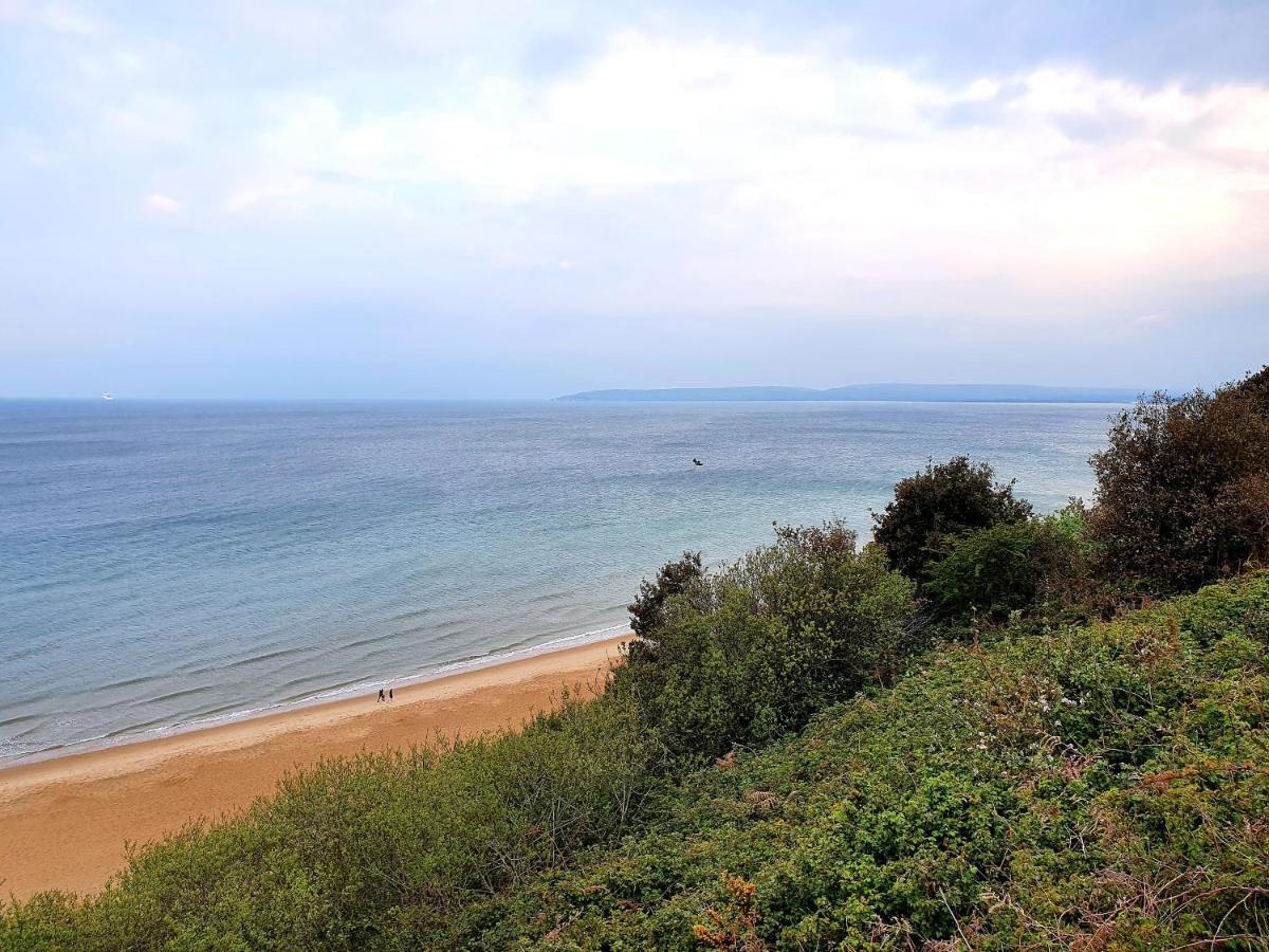 Top Quality Beach Front Apartment Sleep Up To 7 Guests 본머스 외부 사진