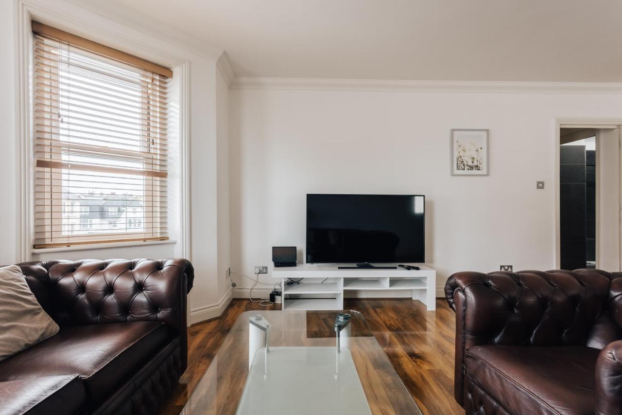 Top Quality Beach Front Apartment Sleep Up To 7 Guests 본머스 외부 사진